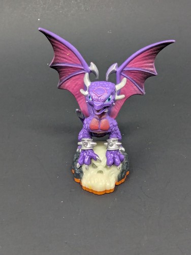 Skylanders cynder figure - cynder,